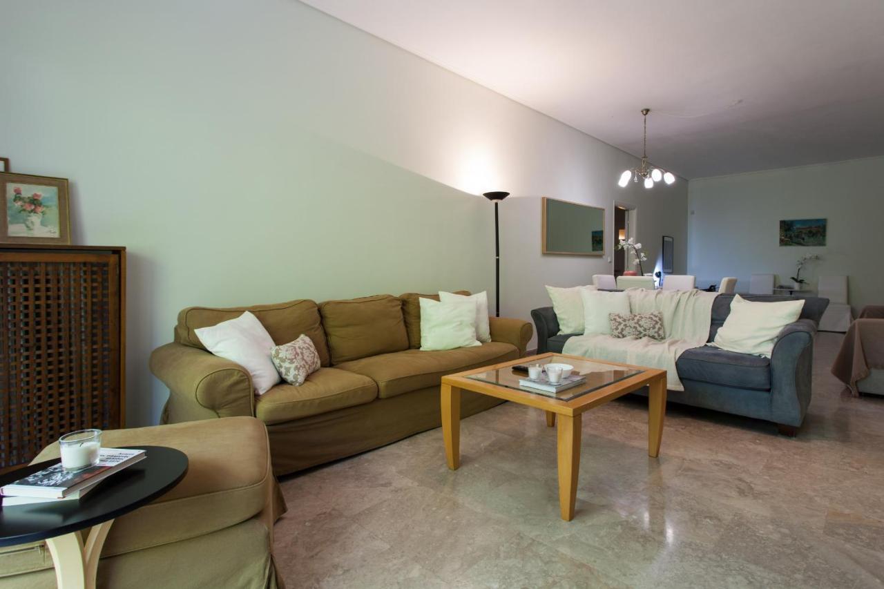 Lovely Apartment In Psychiko - Renovation May 2025 アテネ エクステリア 写真