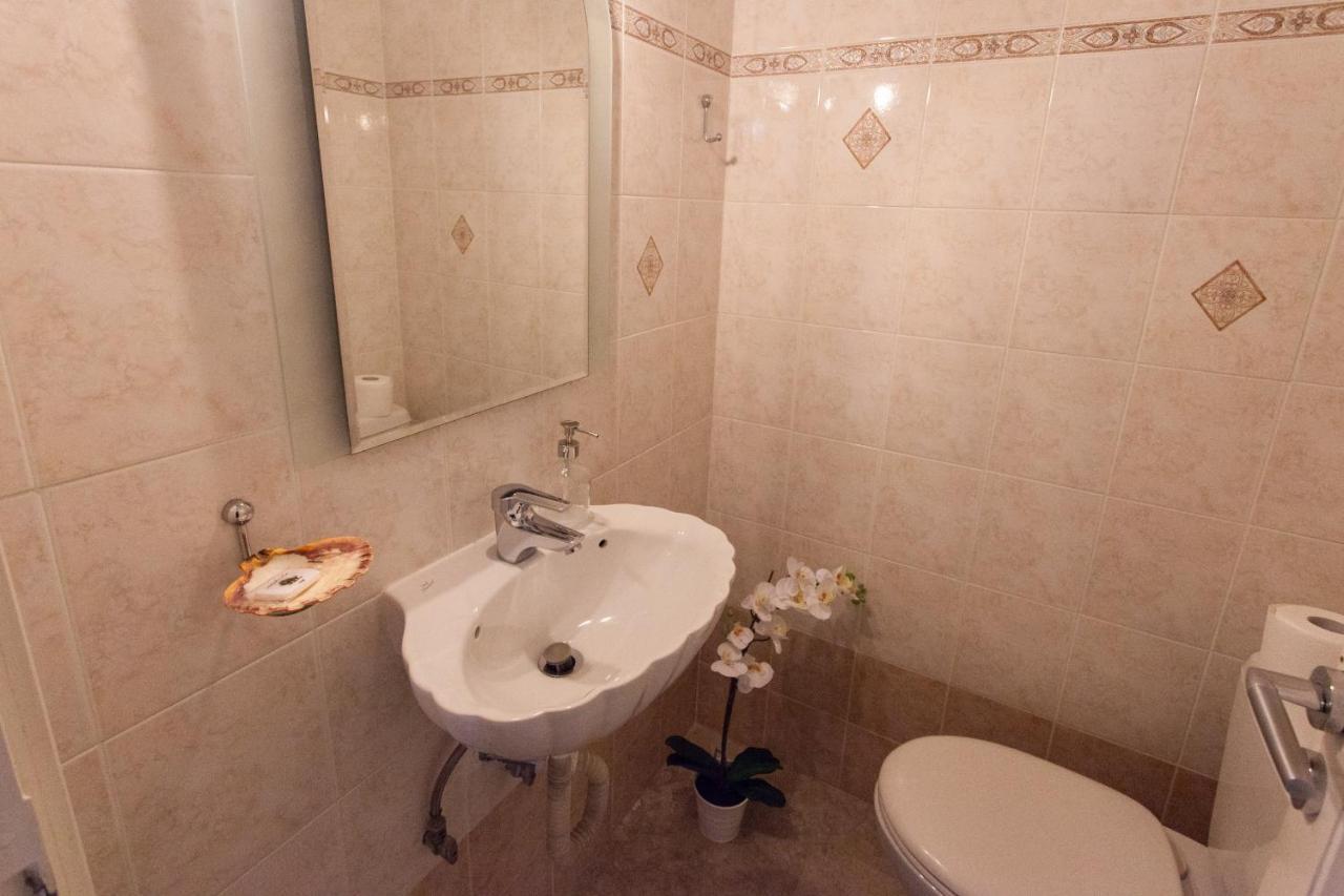 Lovely Apartment In Psychiko - Renovation May 2025 アテネ エクステリア 写真