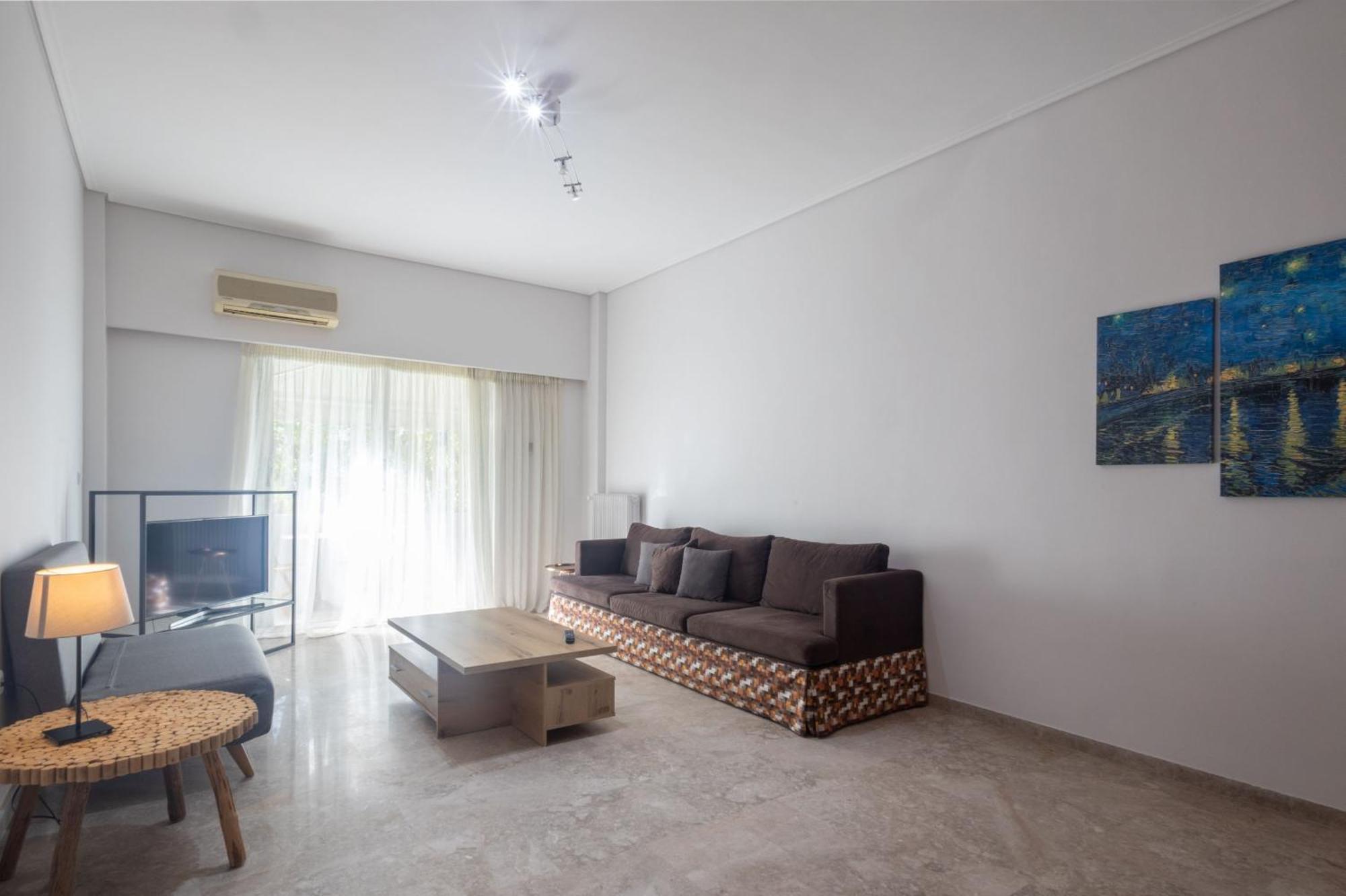 Lovely Apartment In Psychiko - Renovation May 2025 アテネ エクステリア 写真
