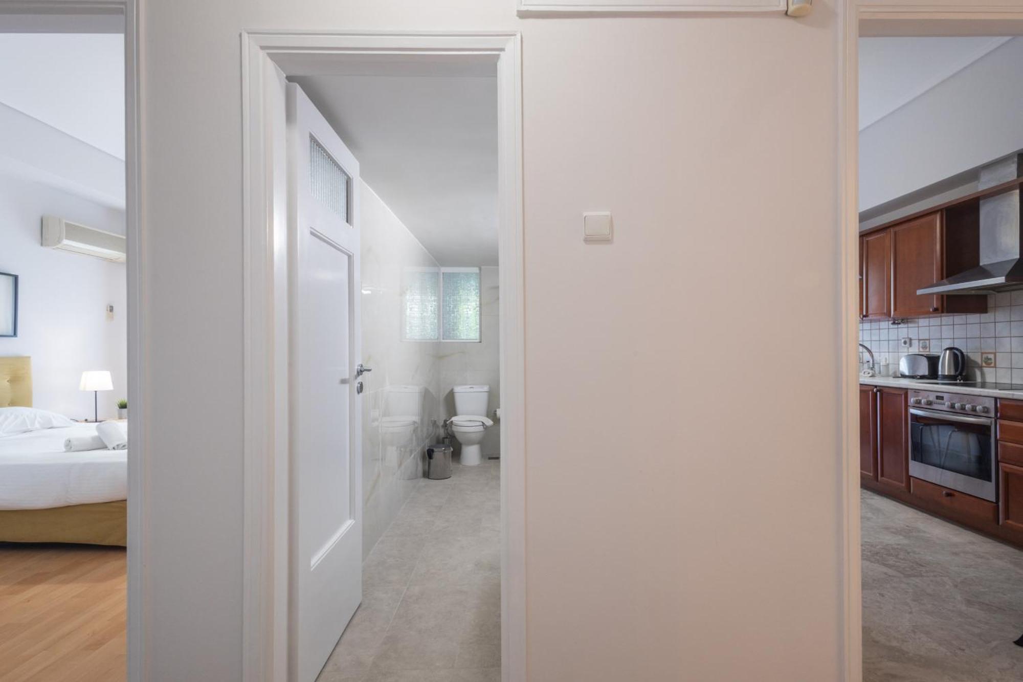 Lovely Apartment In Psychiko - Renovation May 2025 アテネ エクステリア 写真