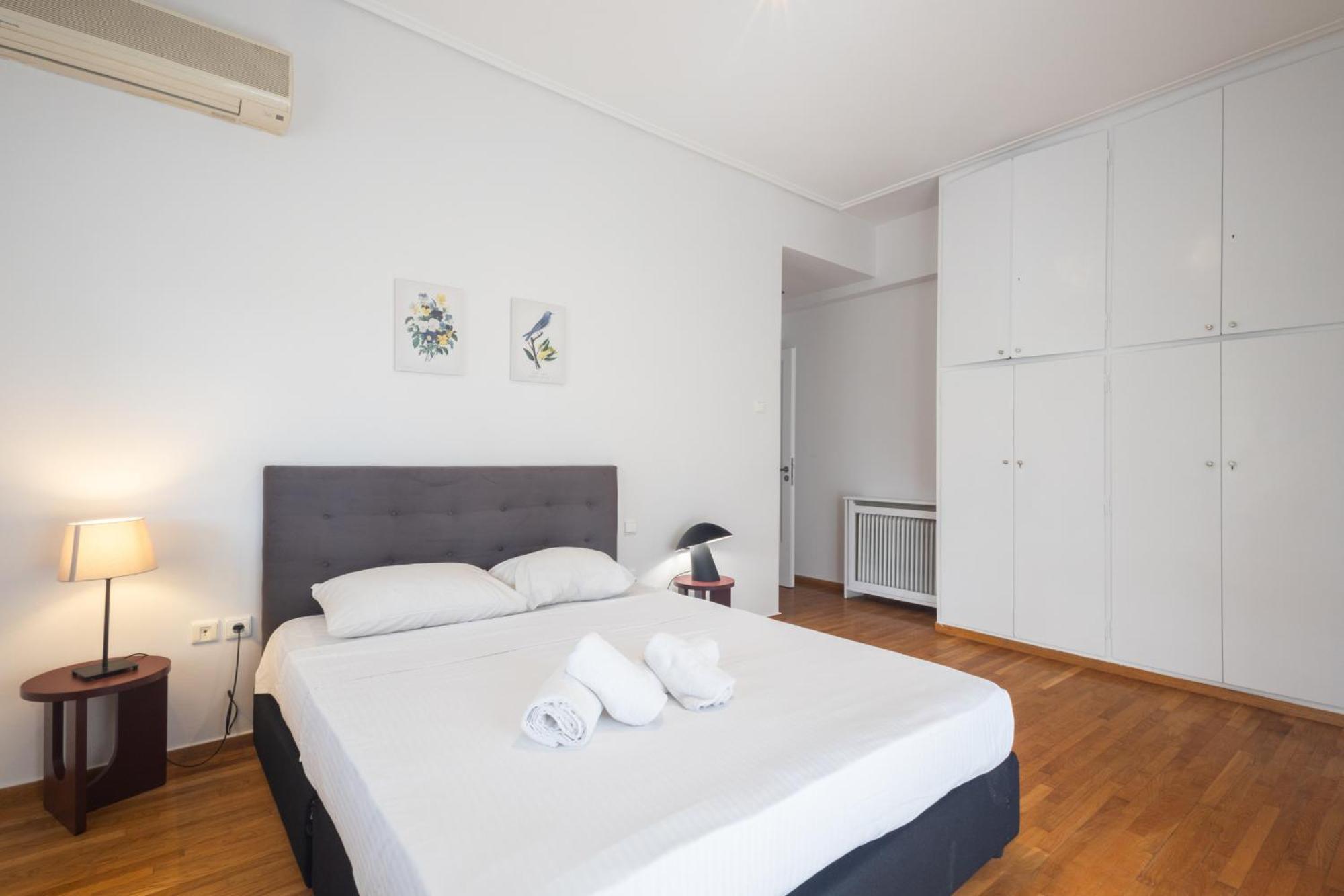 Lovely Apartment In Psychiko - Renovation May 2025 アテネ エクステリア 写真
